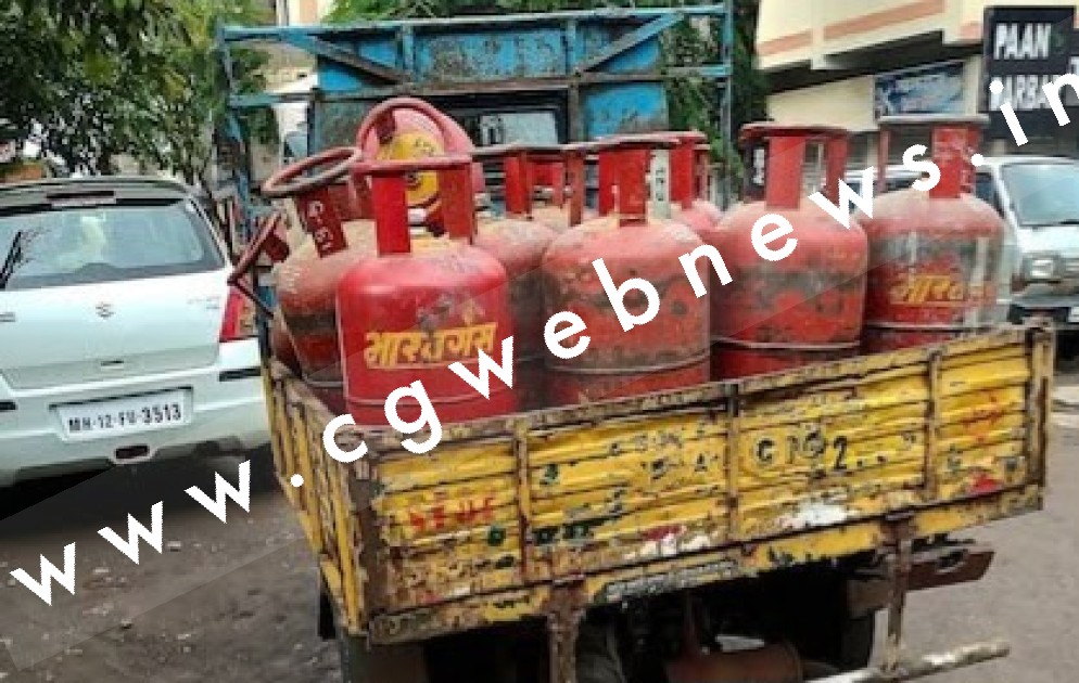 मोदी कैबिनेट में बड़ा फैसला , अब एक साल तक रसोई गैस सिलेंडर पर मिलेगा 200 रुपए की सब्सिडी