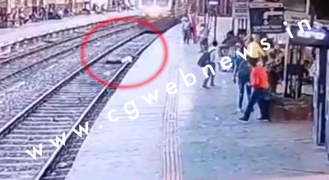 कपड़ा ब्यापारी ने ट्रेन के सामने कूदकर की ख़ुदकुशी , सुसाईड नोट में लिखी यह बात