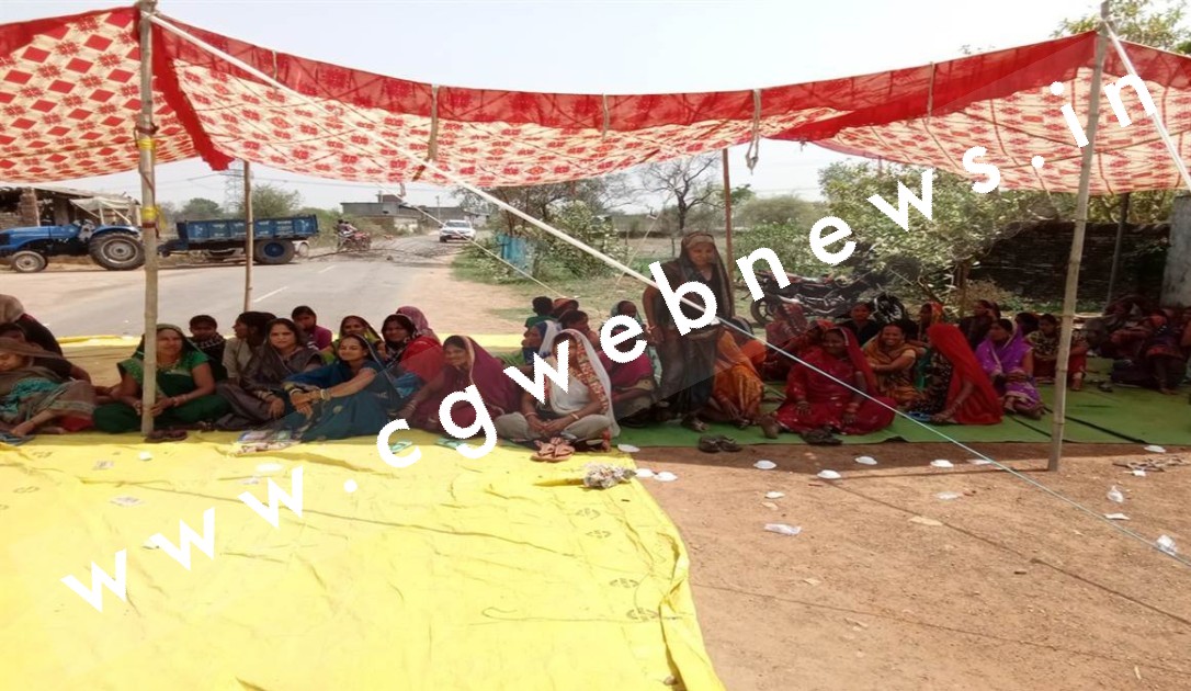 सक्ती - बीच सड़क पर बेजा कब्जा , 09 घंटे तक चक्काजाम करने के बाद होश में आया प्रसासन