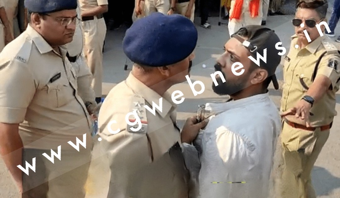 2500 का लॉलीपाप नहीं नौकरी चाहिए , सरकार के खिलाफ हुए छत्तीसगढ़ के बेरोजगार 