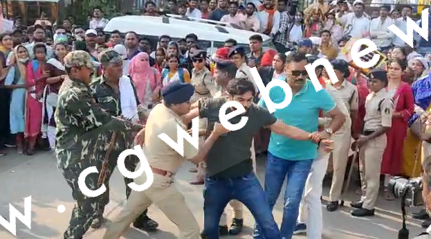 2500 का लॉलीपाप नहीं नौकरी चाहिए , सरकार के खिलाफ हुए छत्तीसगढ़ के बेरोजगार 