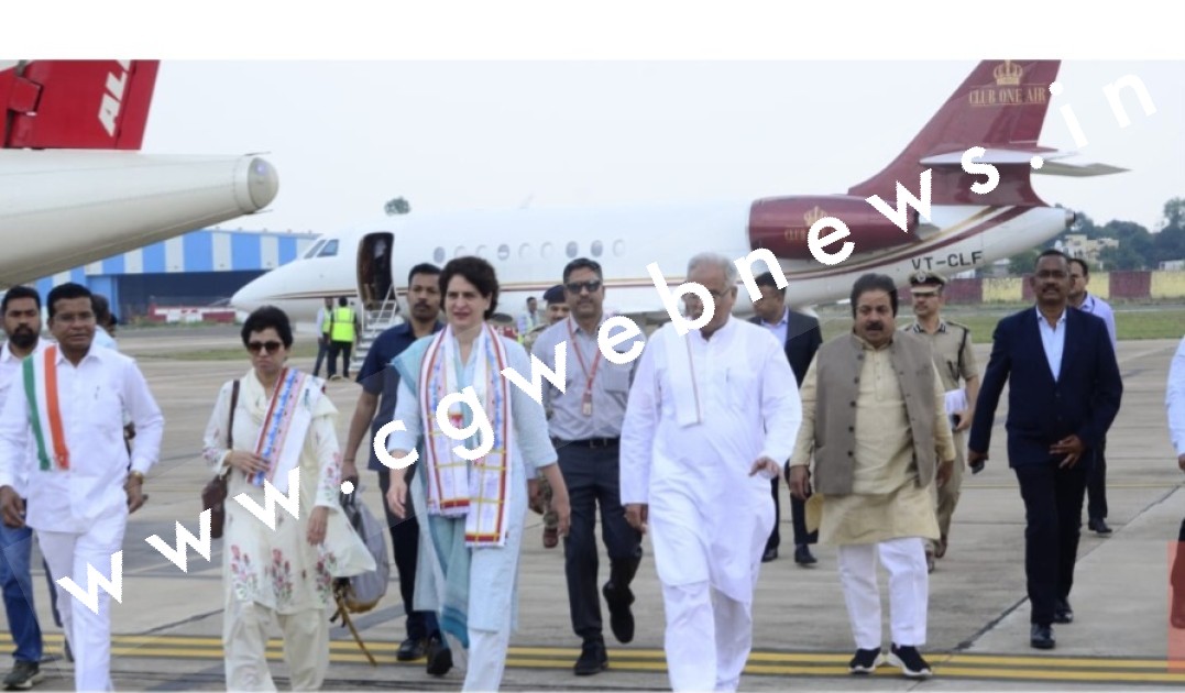 प्रियंका गांधी जगदलपुर पँहुची , CM सहित कई मंत्री और विधायक है मौजूद
