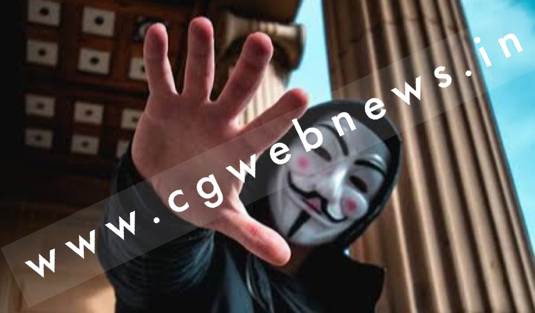 महाकाल मंदिर के पुजारी का मोबाइल हैक , श्रद्धालुओं से मांगे जा रहे रुपये