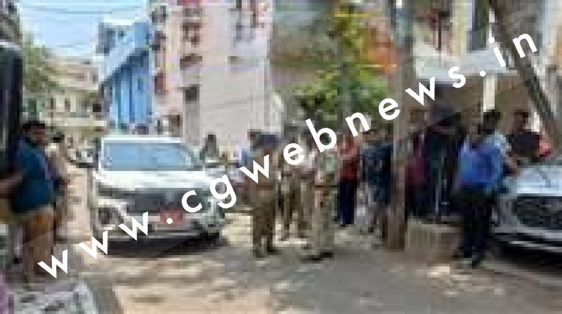 कोर्ट में पेशी के लिए जा रही युवती की दिनदहाड़े गोली मारकर हत्या