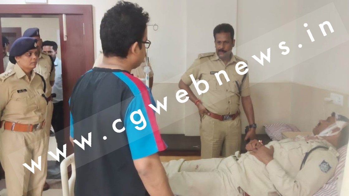 आरोपी को पकड़ने गई पुलिस टीम पर हमला , थाना प्रभारी सहित चार घायल , सभी का ईलाज जारी