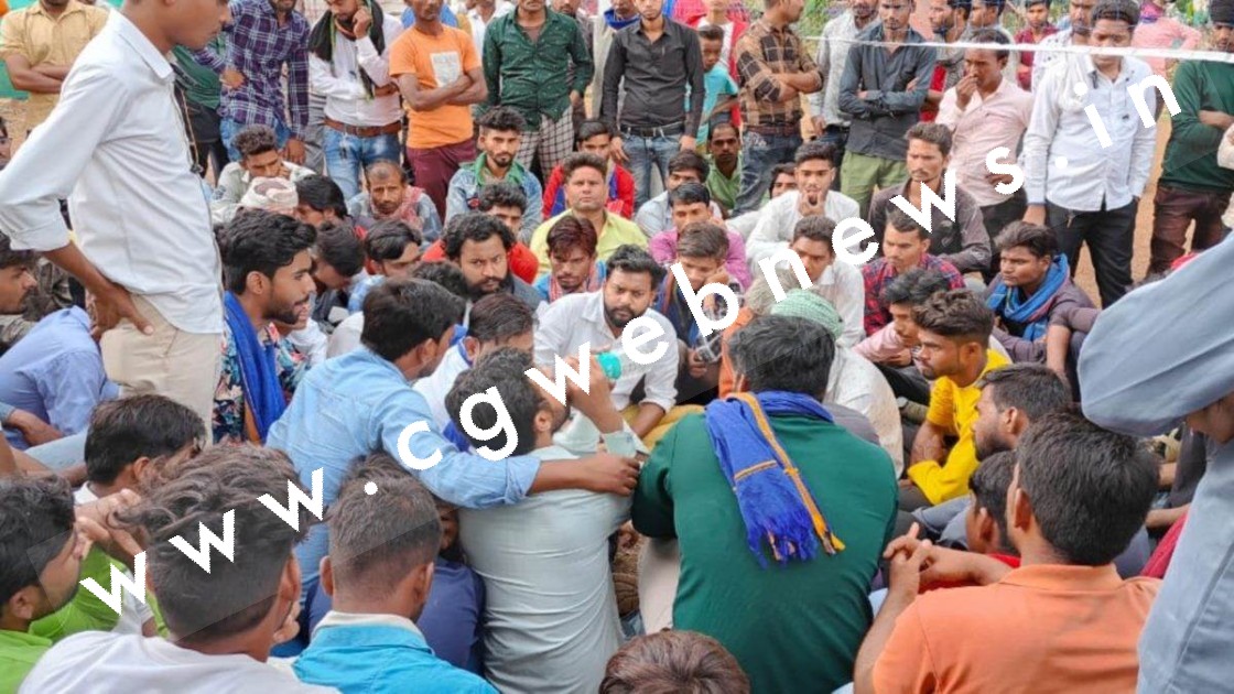 भीम आर्मी के जिलाध्यक्ष की सड़क हादसे में मौत , समर्थकों ने थाने में किया जम कर हंगामा