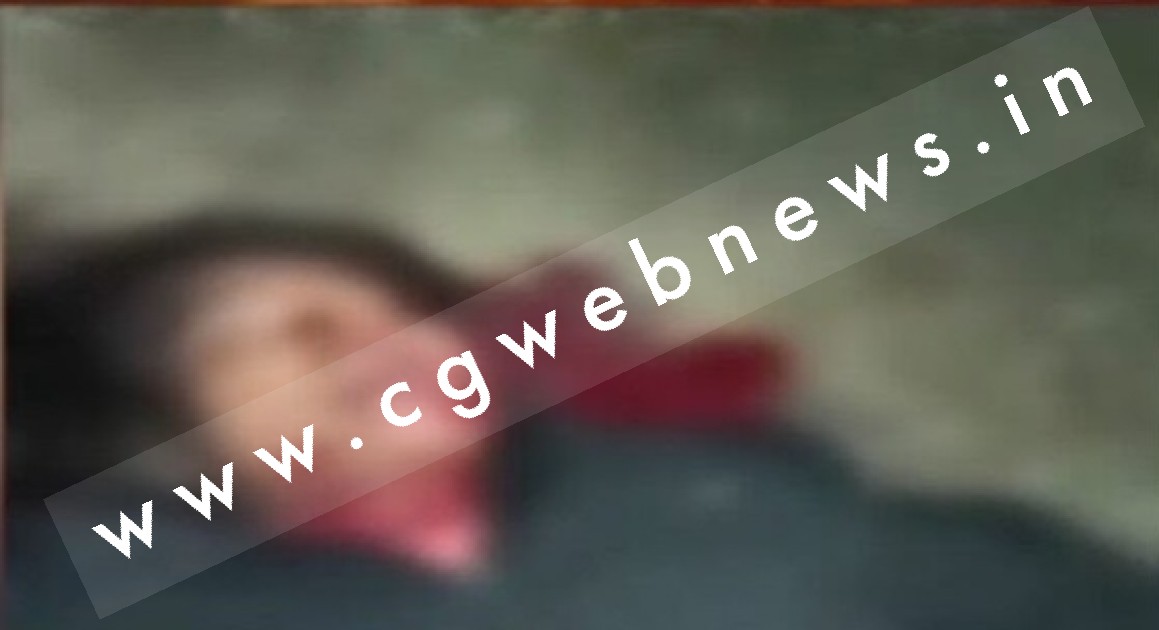 बीच सड़क पर युवती की गला रेतकर हत्या , ब्लैकमेल से परेशान होकर दिया वारदात को अंजाम