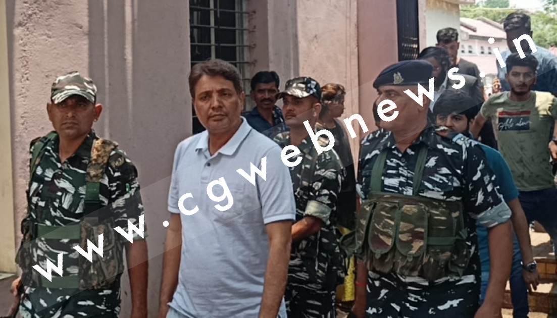 छत्तीसगढ़ - अनवर ढेबर को स्पेसल कोर्ट ने इतने दिन के लिए ED की हिरासत में भेजा