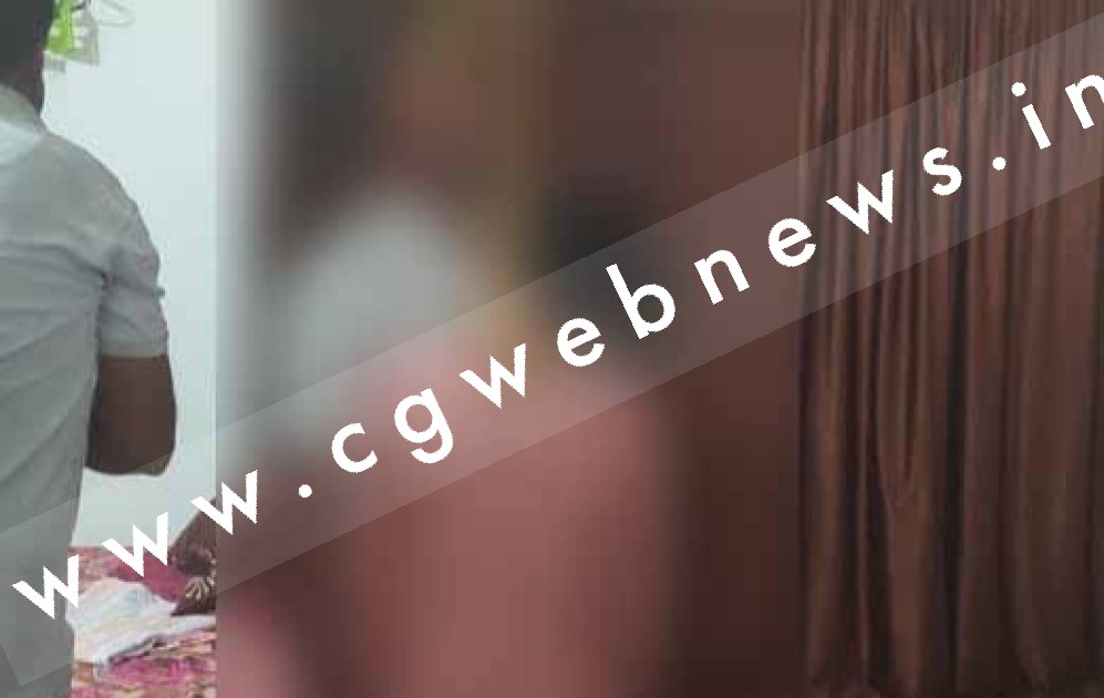 छत्तीसगढ़ - हॉटल के कमरे में प्रेमी जोड़े ने फाँसी लगा कर की खुदकुशी , पुलिस जाँच में जुटी