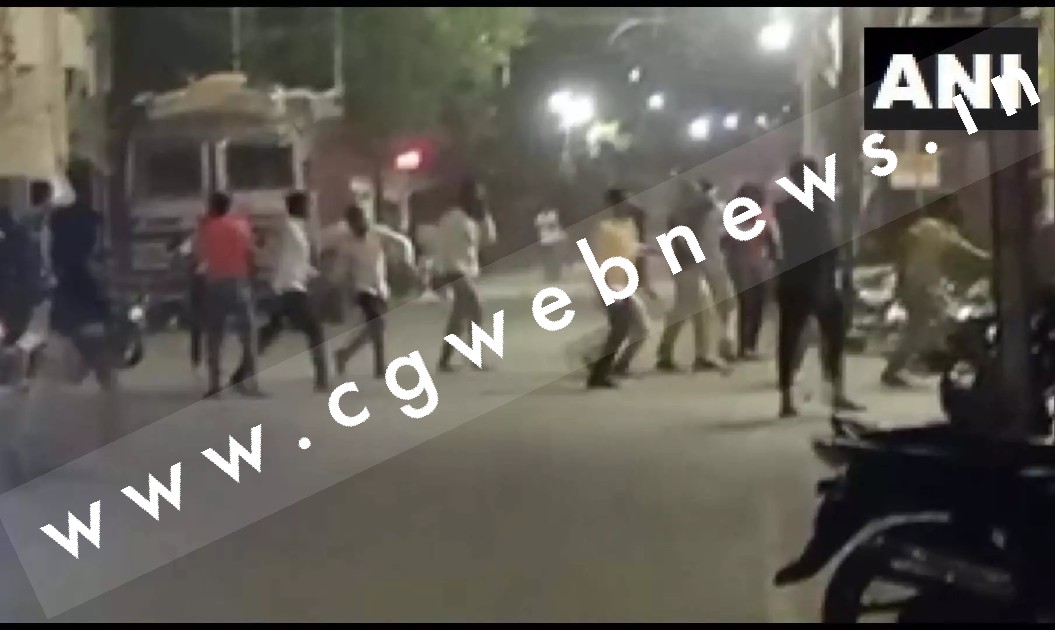 मामूली विवाद में दो पक्षो में हिंसक झड़प , पूरे शहर में धारा 144 लागू