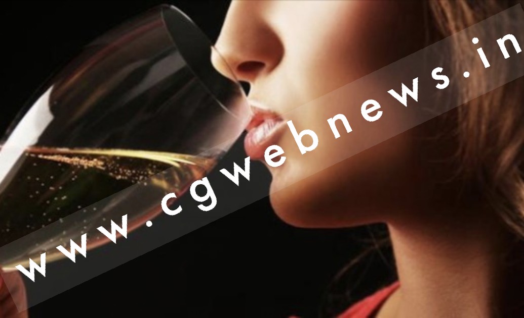 पति के शराब की लत छुड़वाने के लिए पत्नी बन गई शराबी , पति को देने लगी गालियां , फिर सामने आई यह सच्चाई