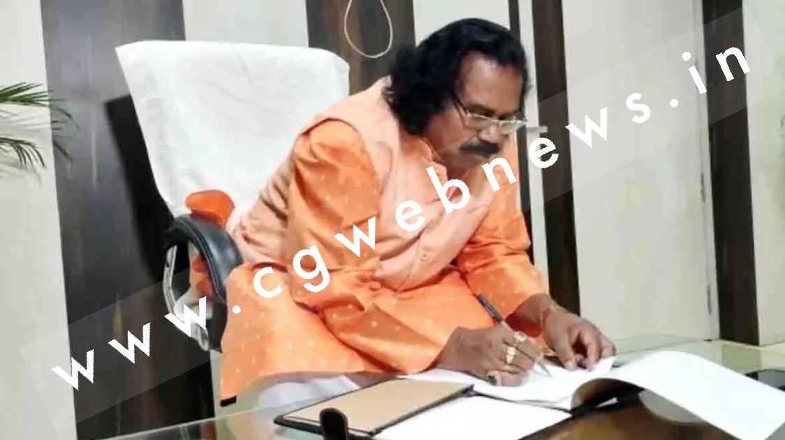 छत्तीसगढ़ - कद्दावर आदिवासी नेता नंदकुमार साय ने PM मोदी को लिखा पत्र , गरमाई प्रदेश की राजनीति