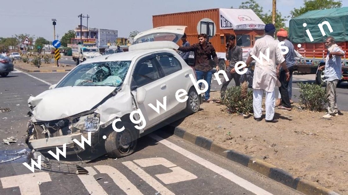 शादी समारोह से लौट रहे चाचा और भतीजे को तेज रफ़्तार कार ने मारी टक्कर