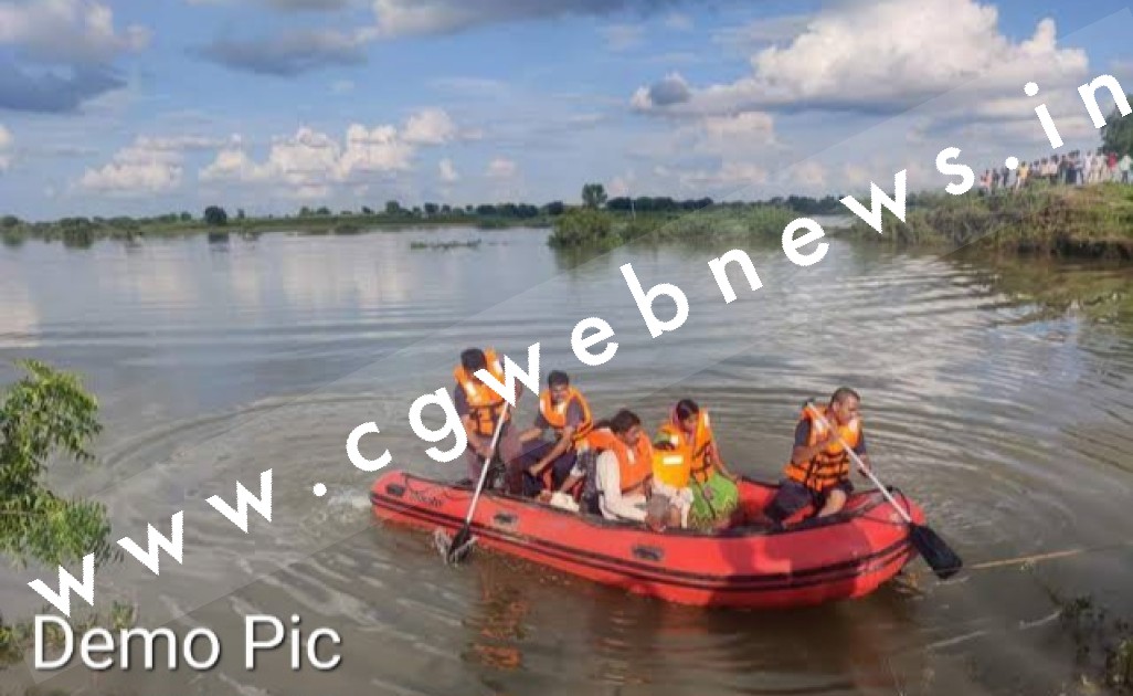 छत्तीसगढ़ - अधिकारी का मोबाईल फोन निकालने के लिए जलाशय में 04 दिनों तक चला रेस्क्यू ऑपरेशन