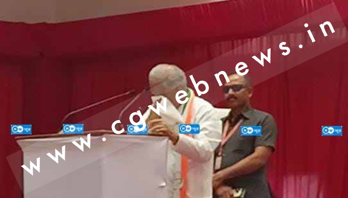 मुख्यमंत्री भूपेश बघेल हुए भावुक , आंखों में आये आंसू , फफकते हुए बोले,,,