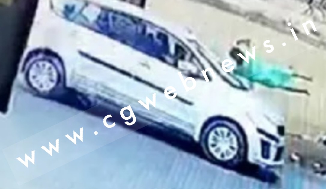 छत्तीसगढ़ - तेज रफ्तार कार ने छात्रा को मारी टक्कर , 10 फीट उछलकर दूर गिरी , मौके पर ही हुई मौत