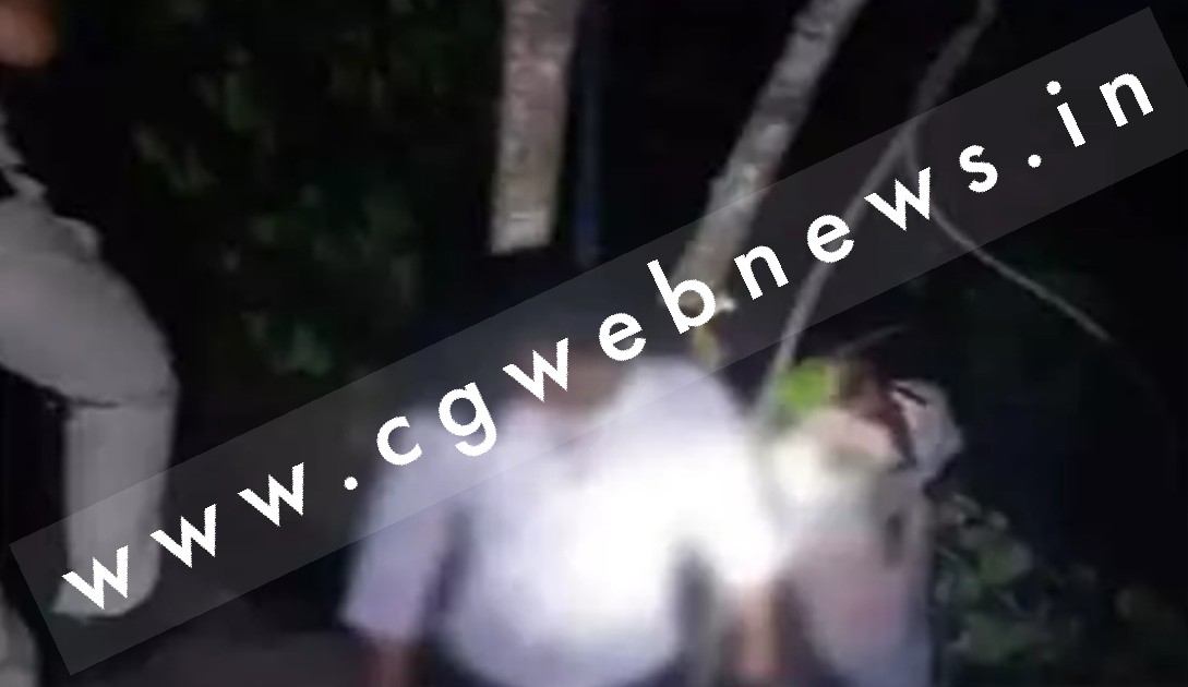 छत्तीसगढ़ - साई मंदिर के पास नाबालिग प्रेमी जोड़े ने फाँसी लगा कर की खुदकुशी , पुलिस जाँच में जुटी