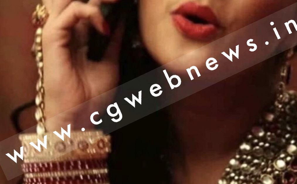 पति से छिप कर करती थी प्रेमी से बात , मौका मिलने पर प्रेमी के साथ बनाती थी संबंध , पति को हो गई जानकारी , फिर,,,