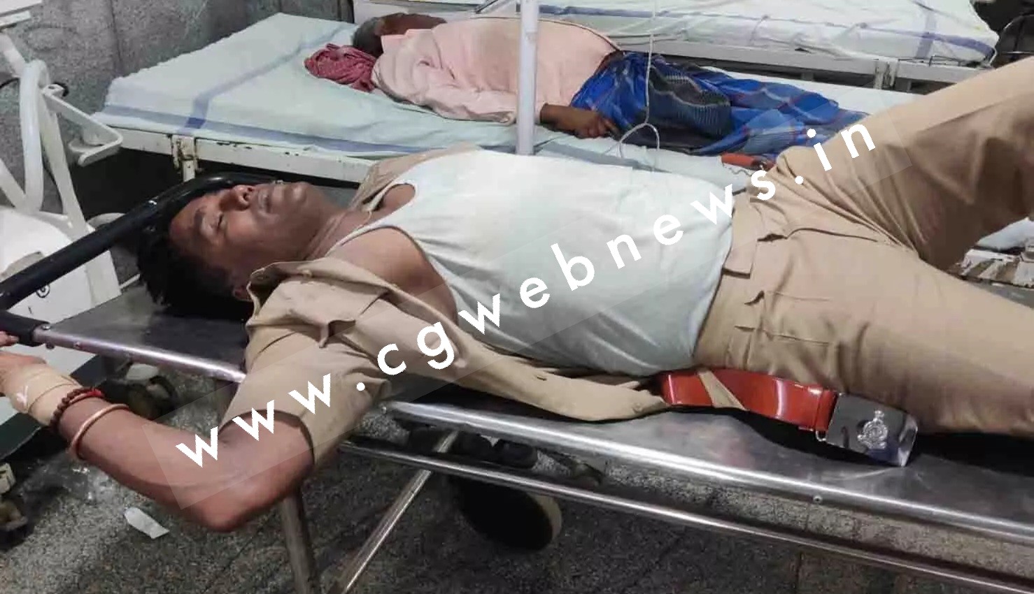 छत्तीसगढ़ - भाजयुमो के प्रदर्शन में TI घायल , गंभीर हालत में हॉस्पिटल में किया गया भर्ती 