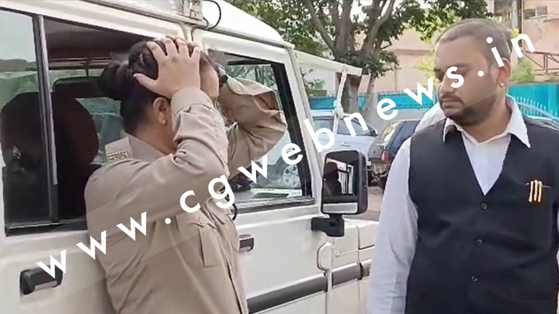 VVIP डयूटी में आई महिला आरक्षक हुई छेड़खानी का शिकार , सहयोगी आरक्षक ने की गंदी हरकत