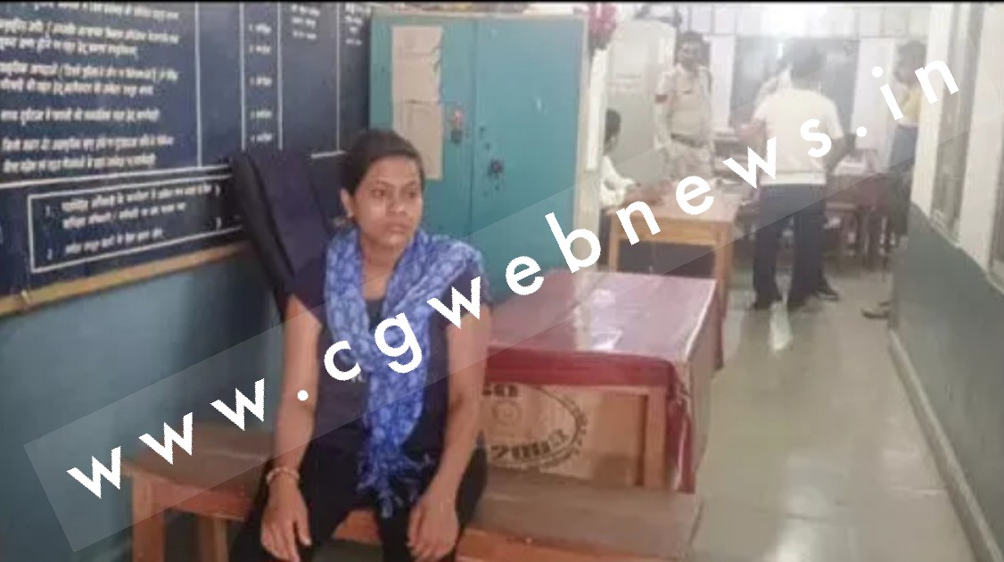 छत्तीसगढ़ - पत्नी की मौत के बाद पिता बेटी पर रखता था बुरी नजर , परेशान हो कर बेटी ने कर दी हत्या