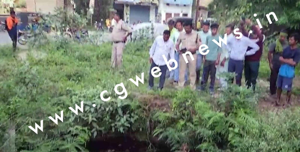 छत्तीसगढ़ - महल के पास महिला और पुरूष की लाश मिलने से मची सनसनी , पुलिस जाँच में जुटी