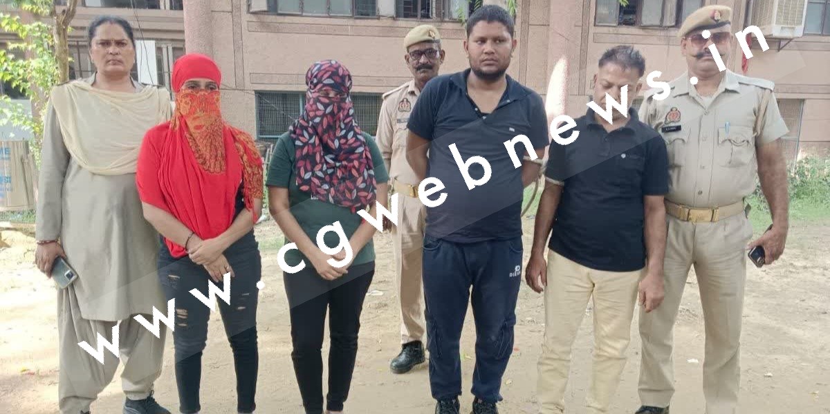 हॉटल में चल रहे सेक्स रैकेट का पर्दाफाश , महानगरों से आती थी इम्पोर्टेड कॉलगर्ल , कई गिरफ्तार