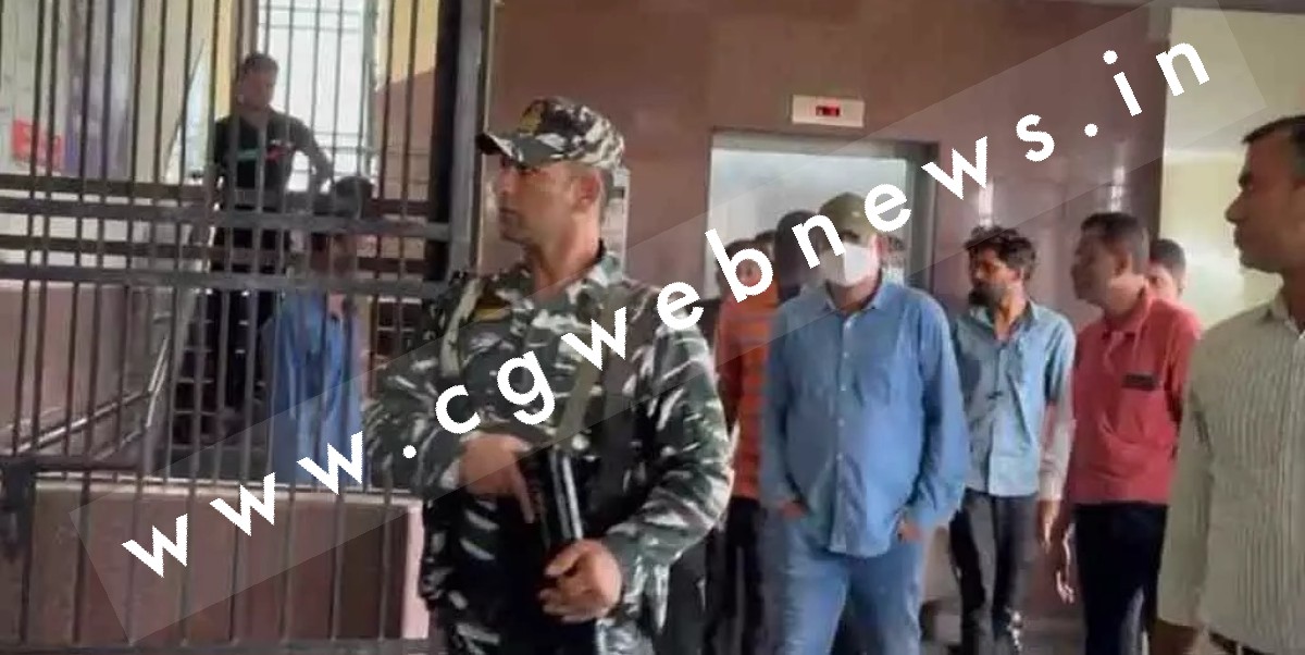 महादेव सट्टा एप कांड - ASI सहित चारो आरोपियों की ED रिमांड बढ़ी , पूछताछ में कई नेताओं के नाम आये सामने