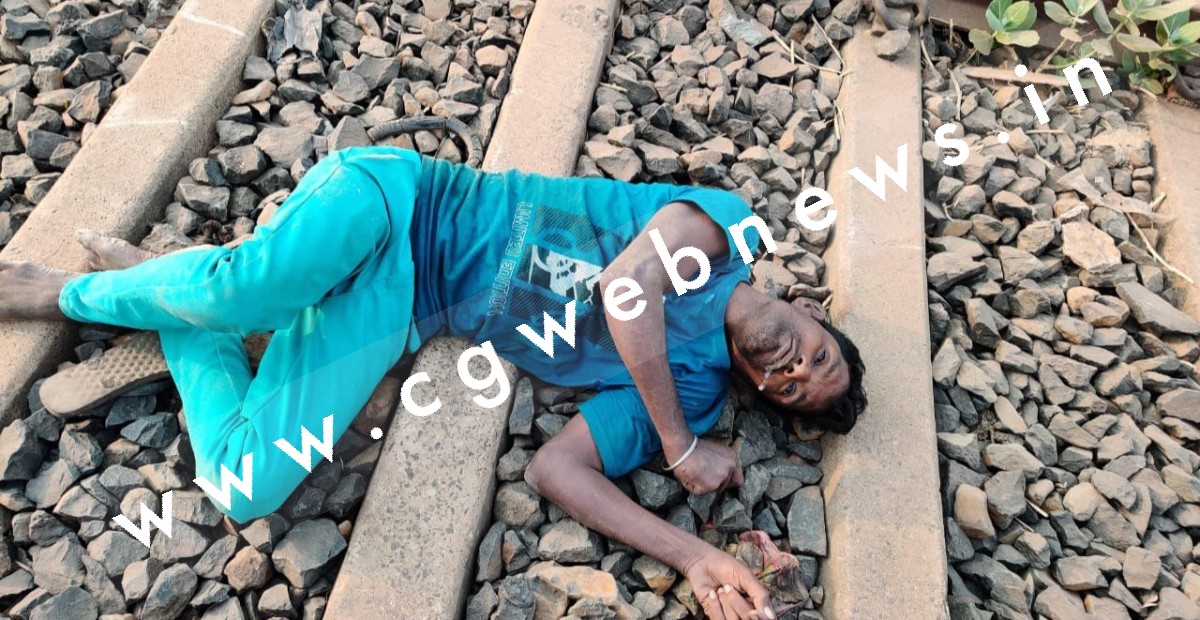 सक्ती शहर में अज्ञात ब्यक्ति की संदेहास्पद हालत में लाश मिलने से मची सनसनी , पुलिस मौके के लिए रवाना