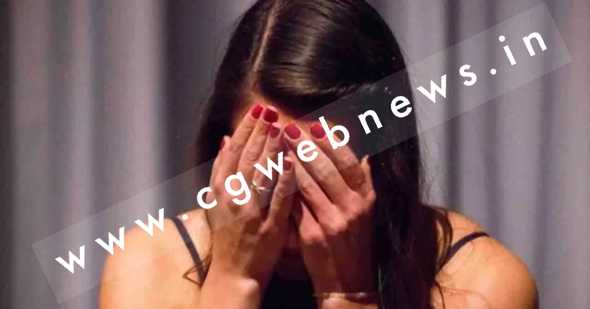 अप्राकृतिक संबंध बनाने से इंकार करने पर पति ने जलाया पत्नी का प्रायवेट पार्ट , हालत नाजुक