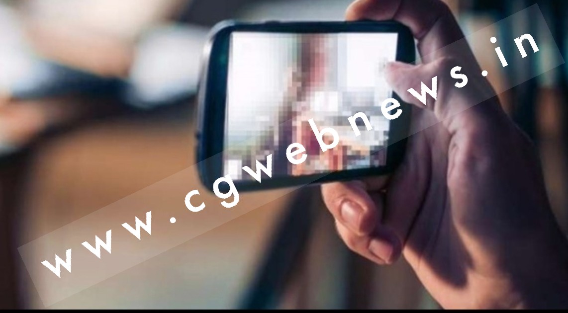 छात्राओं को अश्लील वीडियो दिखाने के आरोप में सरकारी स्कूल की महिला प्राचार्य गिरफ्तार