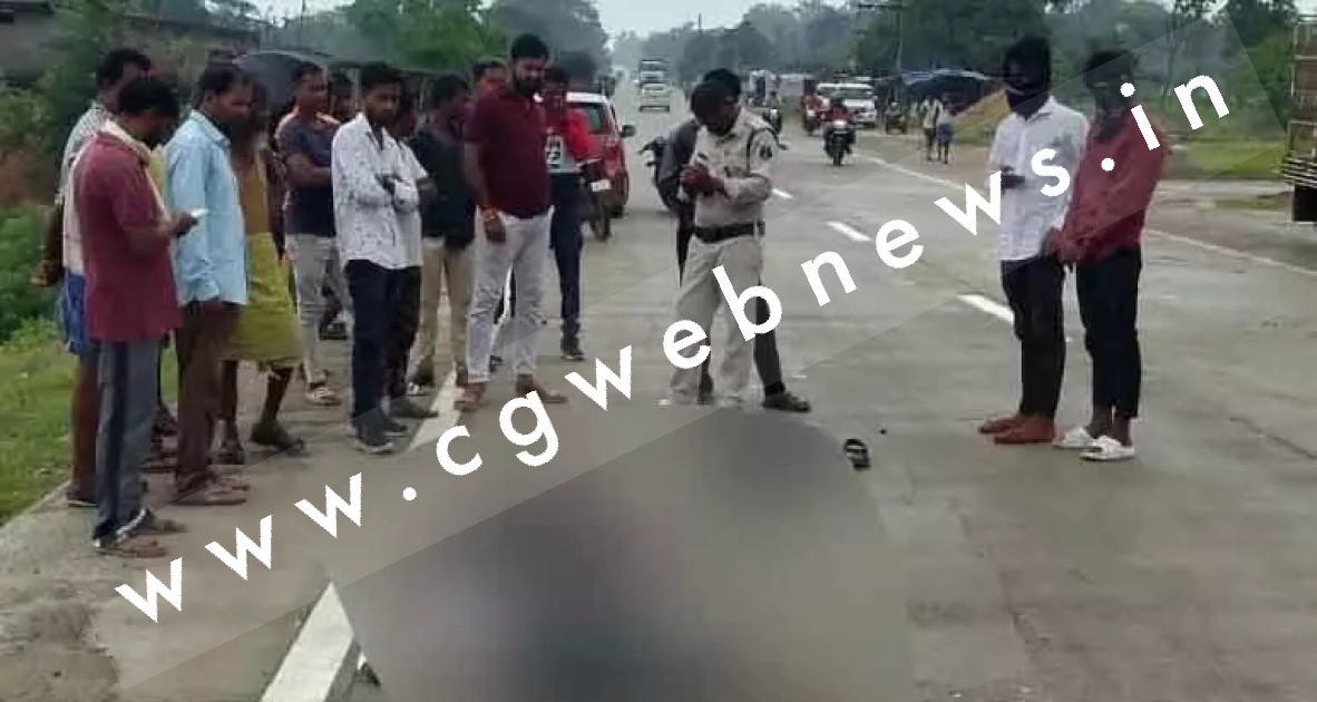 छत्तीसगढ़ - तेज रफ्तार स्कॉर्पियो ने बाईक सवारों को मारी टक्कर , हादसे में दो युवकों की मौके पर ही मौत