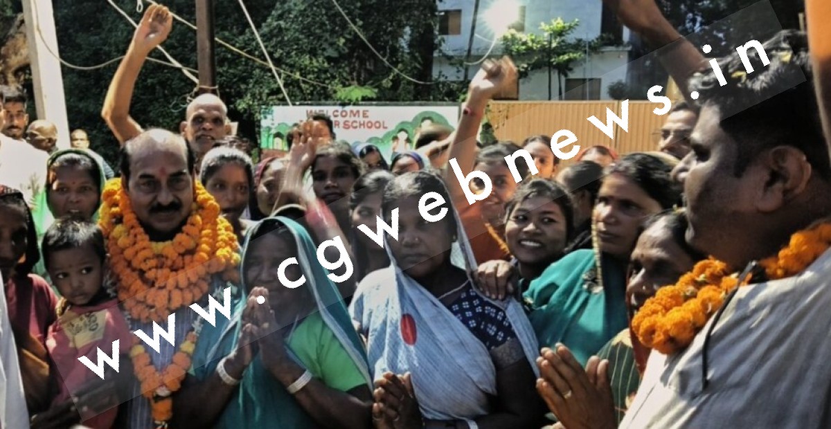 सक्ती - महंत के गढ़ में गरजा मनहरण , रैली निकाल कर विधायक को दी खुली चुनौती 