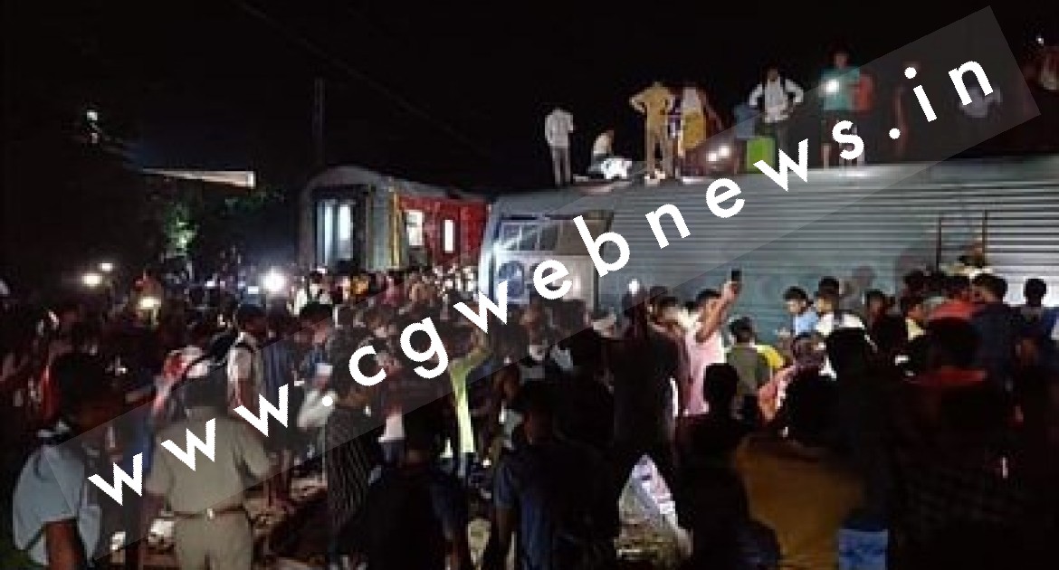 बड़ा रेल हादसा - नॉर्थ ईस्ट एक्सप्रेस के 8 डिब्बे पटरी से उतरे , 5 की मौत, 70 से अधिक घायल , रेस्क्यू जारी