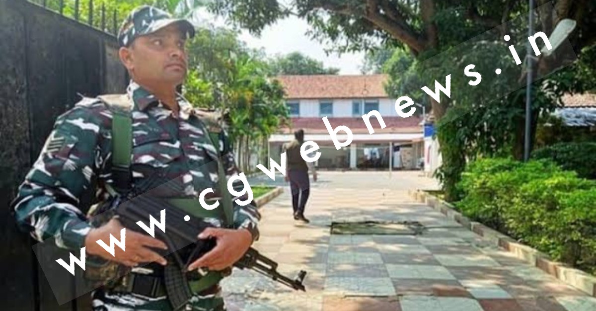 छत्तीसगढ़ - भाजपा के 24 नेताओं की X कैटेगरी सुरक्षा पर राजनीति , कांग्रेस ने दागे सवाल तो भाजपा ने किया,,,