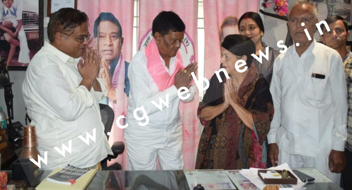 छत्तीसगढ़ - कांग्रेस के बागी विधायक को जोगी कांग्रेस ने बनाया प्रत्याशी , सिंगल नाम का लिस्ट किया जारी