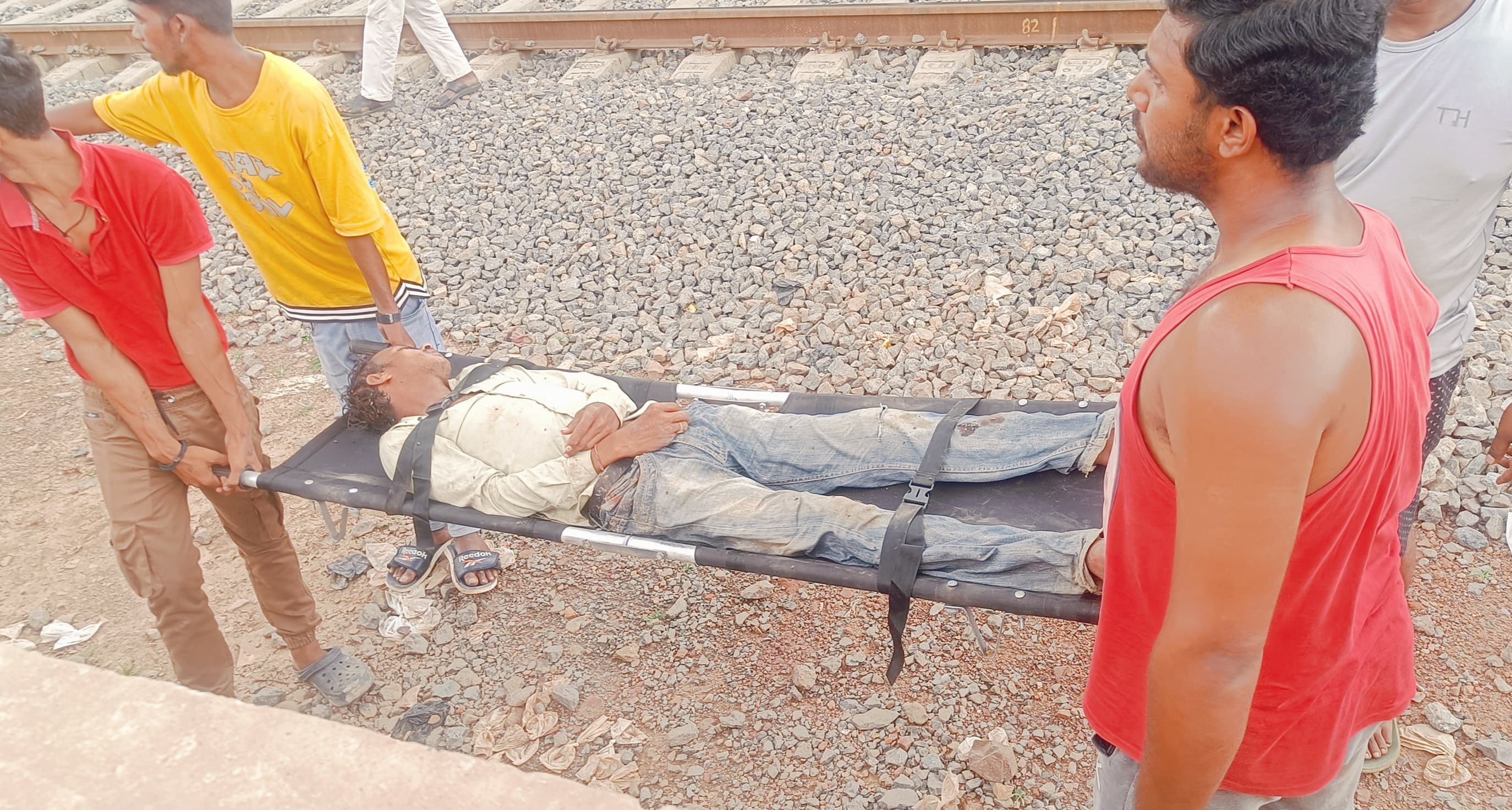 सक्ती के वार्ड क्रमांक 18 में हुआ चमत्कार , जिसे लोग समझ रहे थे मरा वो निकला जिंदा , जाने क्या है मामला